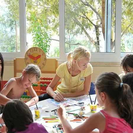 Goldcity Turizm Kompleks קרגיג'ק