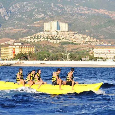 Goldcity Turizm Kompleks דירה קרגיג'ק